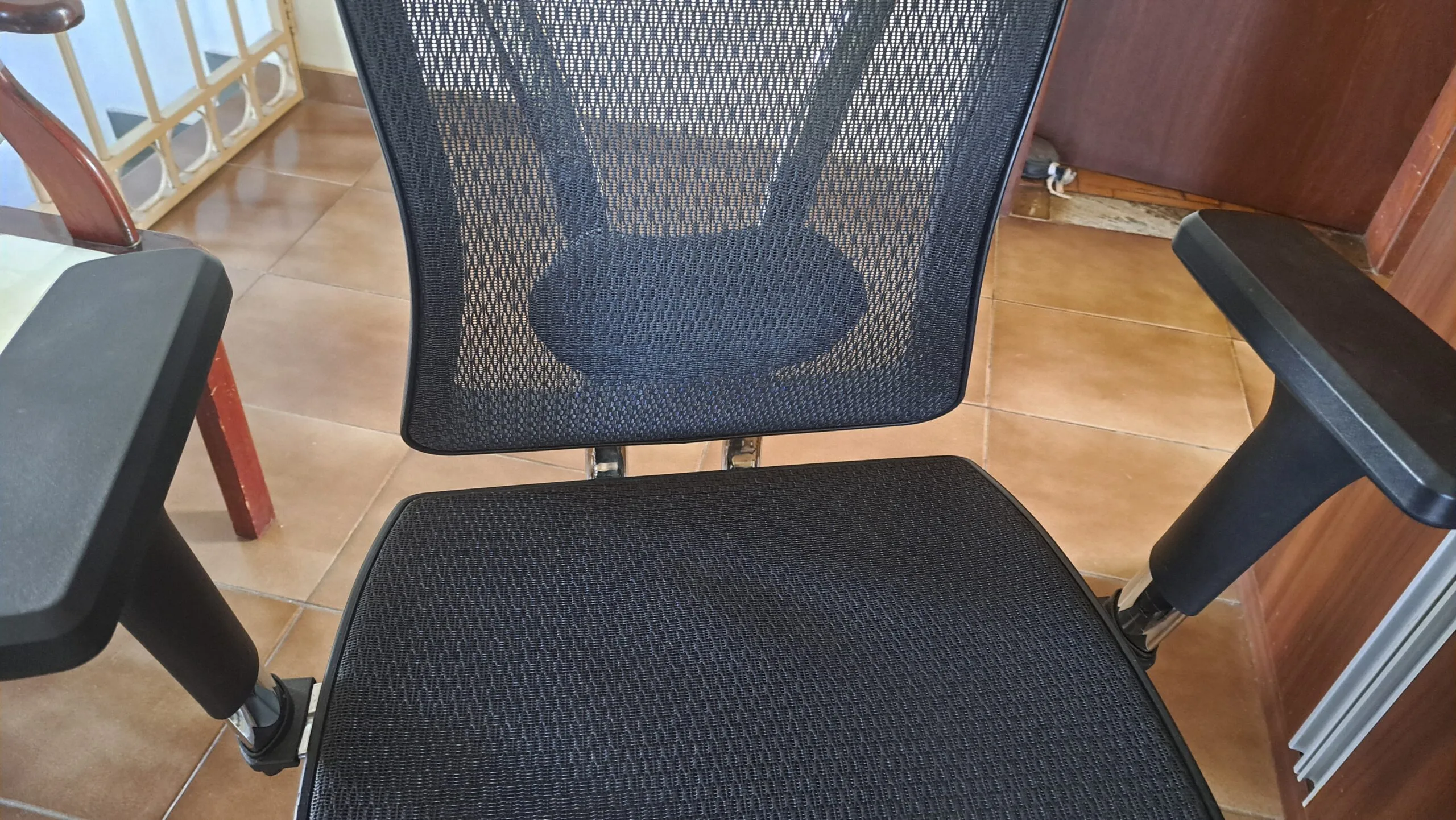 Distância do apoio de braços da DT3 Moira / Comfy Caprice