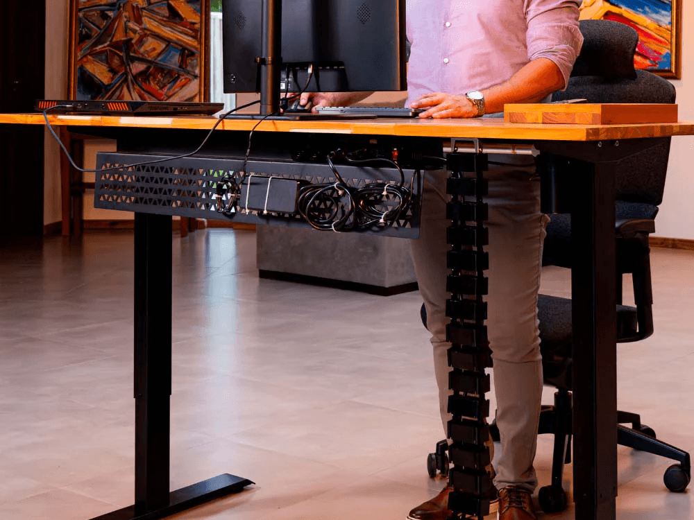 5 tipos de organizador de cabos para dar um jeito na bagunça do seu setup