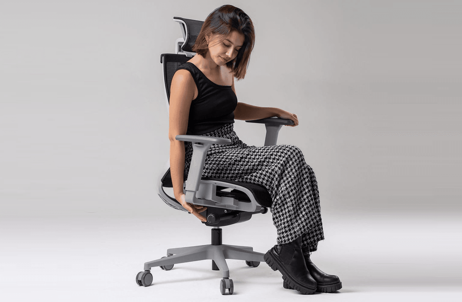 Melhor cadeira ergonômica para escritório e home office até 2000 reais: os 7 produtos mais bem avaliados e com o melhor custo-benefício